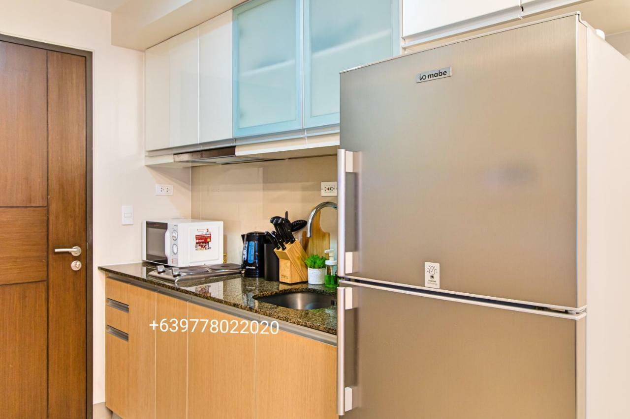 One Uptown Residence Bgc Pateros Екстер'єр фото